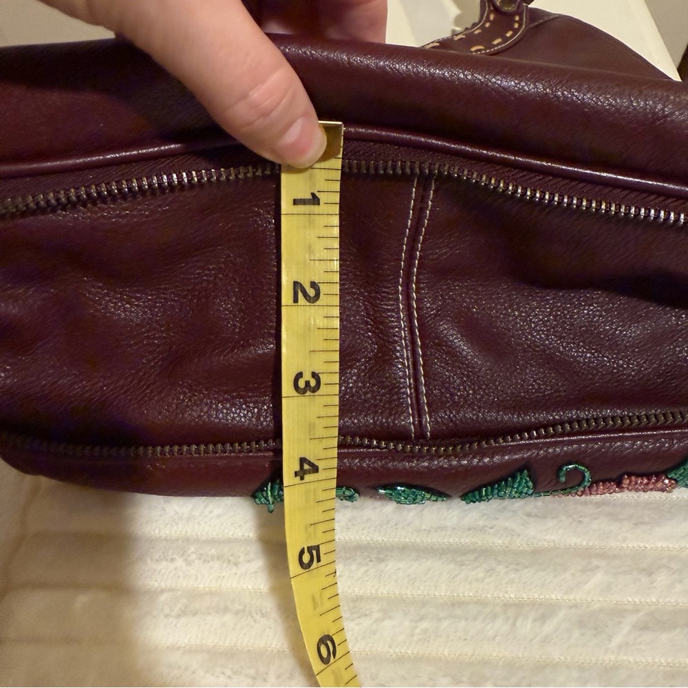 Isabella Fiore Yorkie Bag - Picture 8 of 16